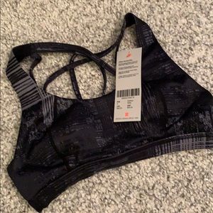NWT sweaty Betty size S infinity workout bra